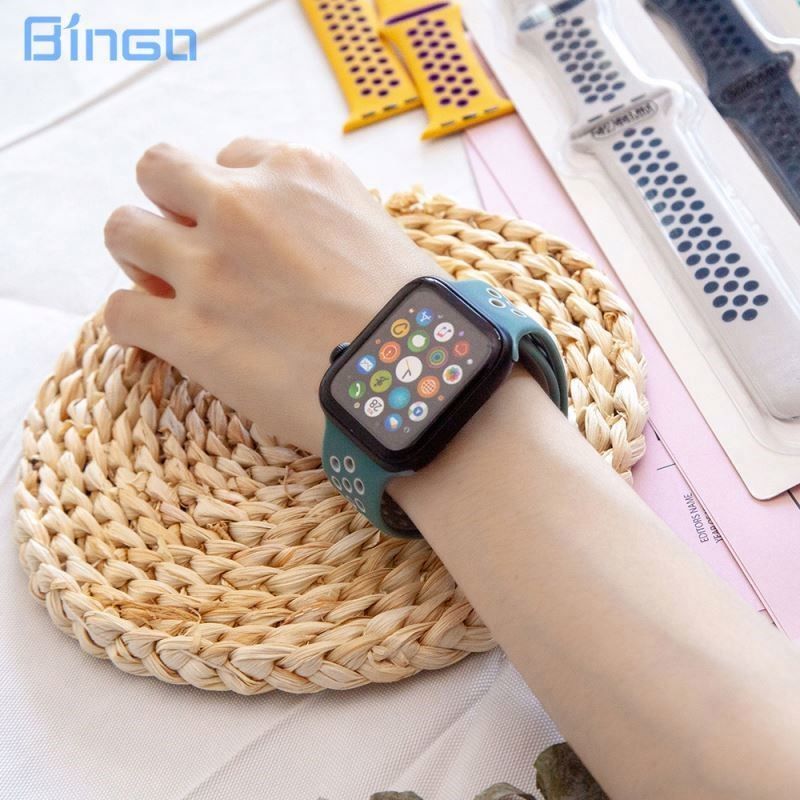 Classic Silicone Watch Band For Apple IWatch 38 40 44 42mm Sport Band Rubber Trap